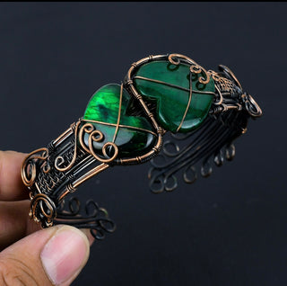 Green labradorite flash bracelet, antique copper
