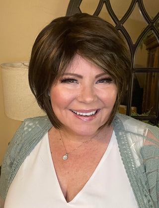 short brown wig with highlights 